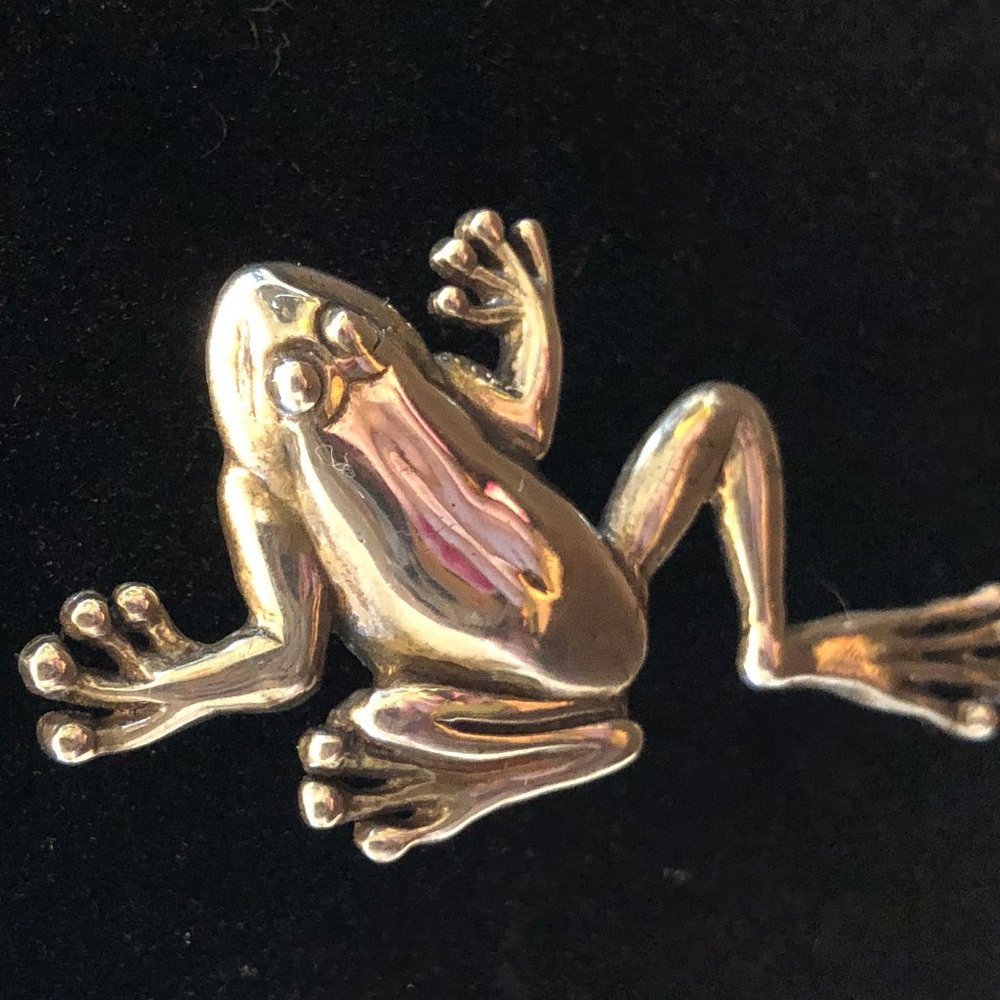 Vintage Sterling Frog Pin